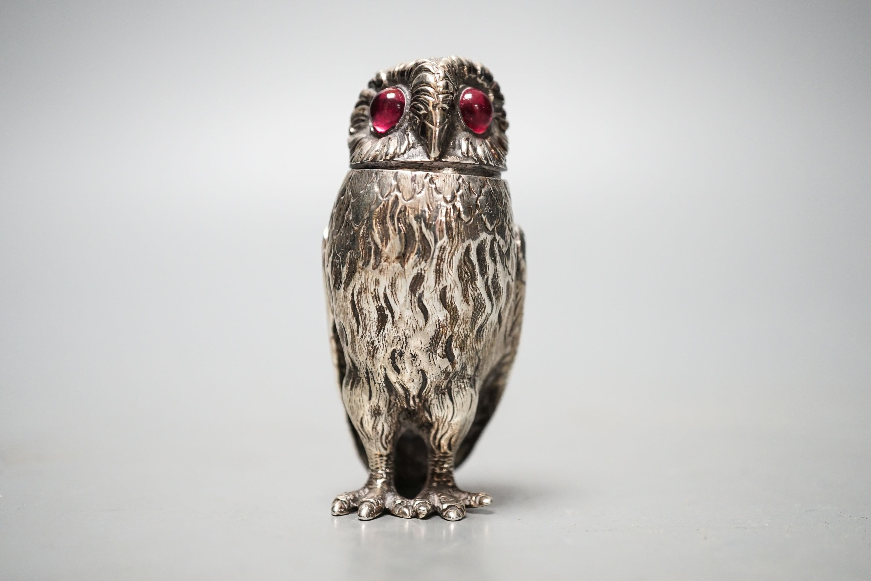 A Victorian novelty silver owl pepperette, George John Richards, London, 1850, 74mm, gross 47 grams